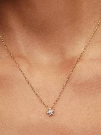 Collier avec Pendentif Étoile Scintillante Doré