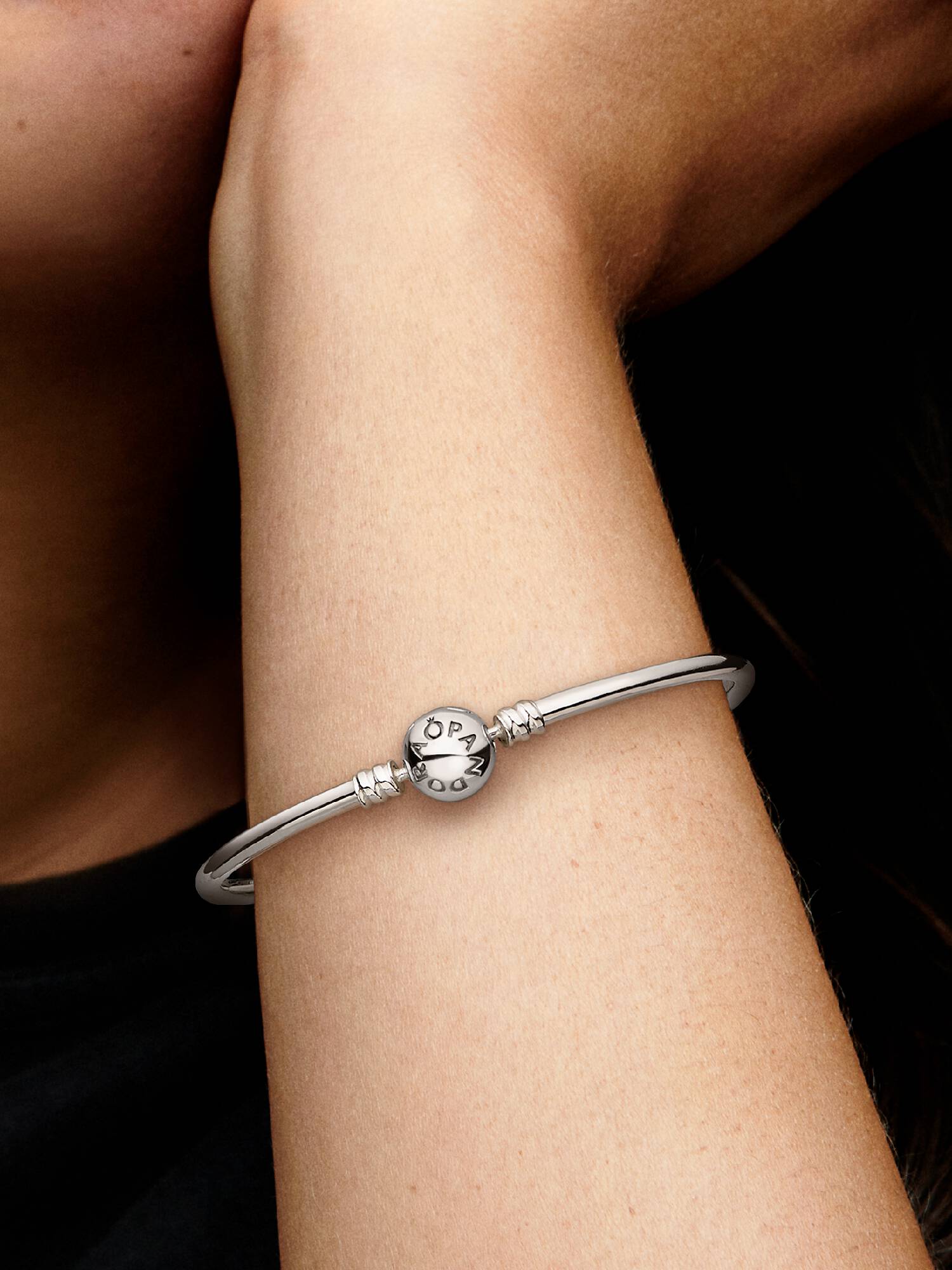 Bracelet Jonc Fermoir Logo