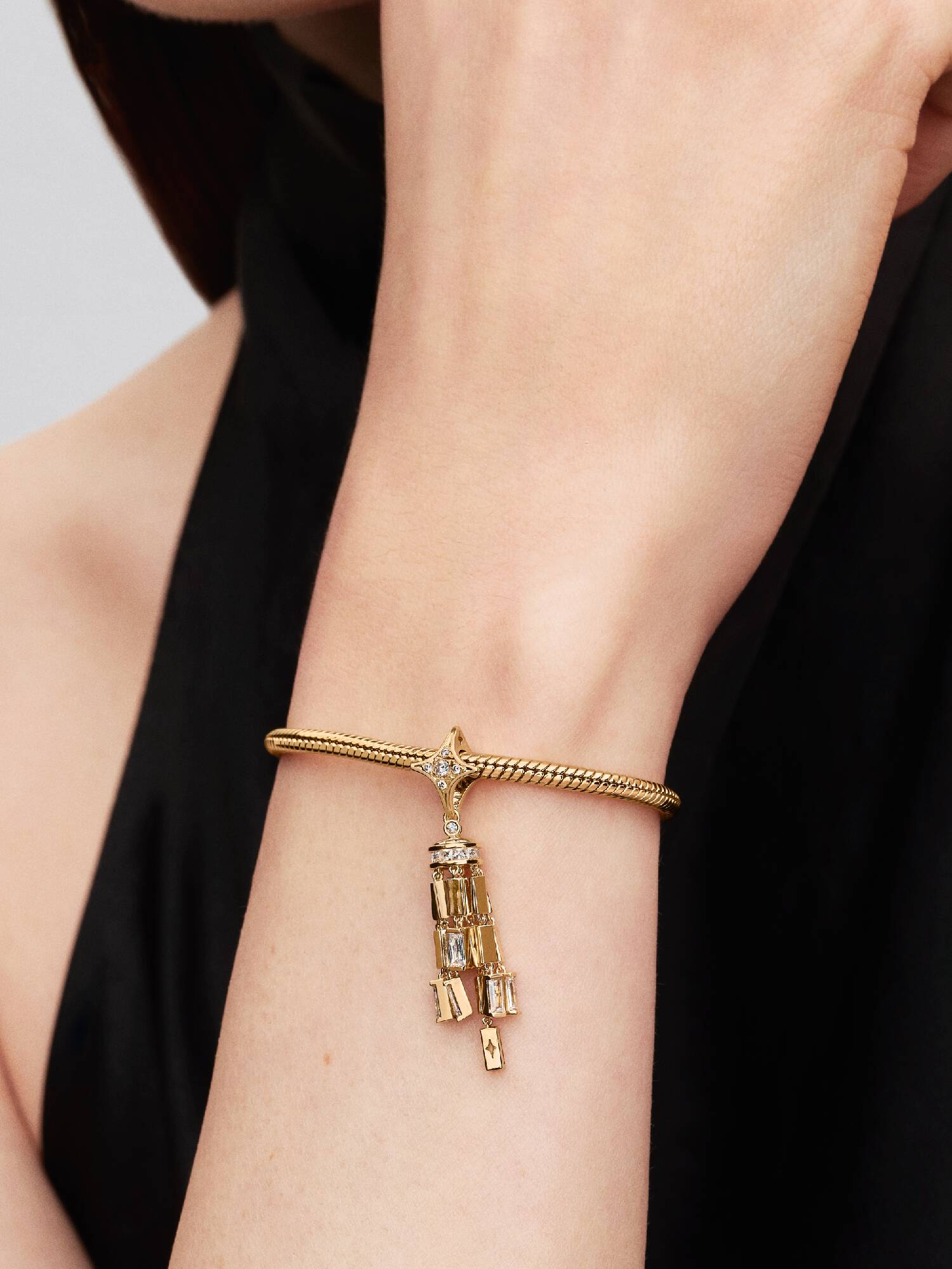 Charm Pendant Étoile Filante Doré