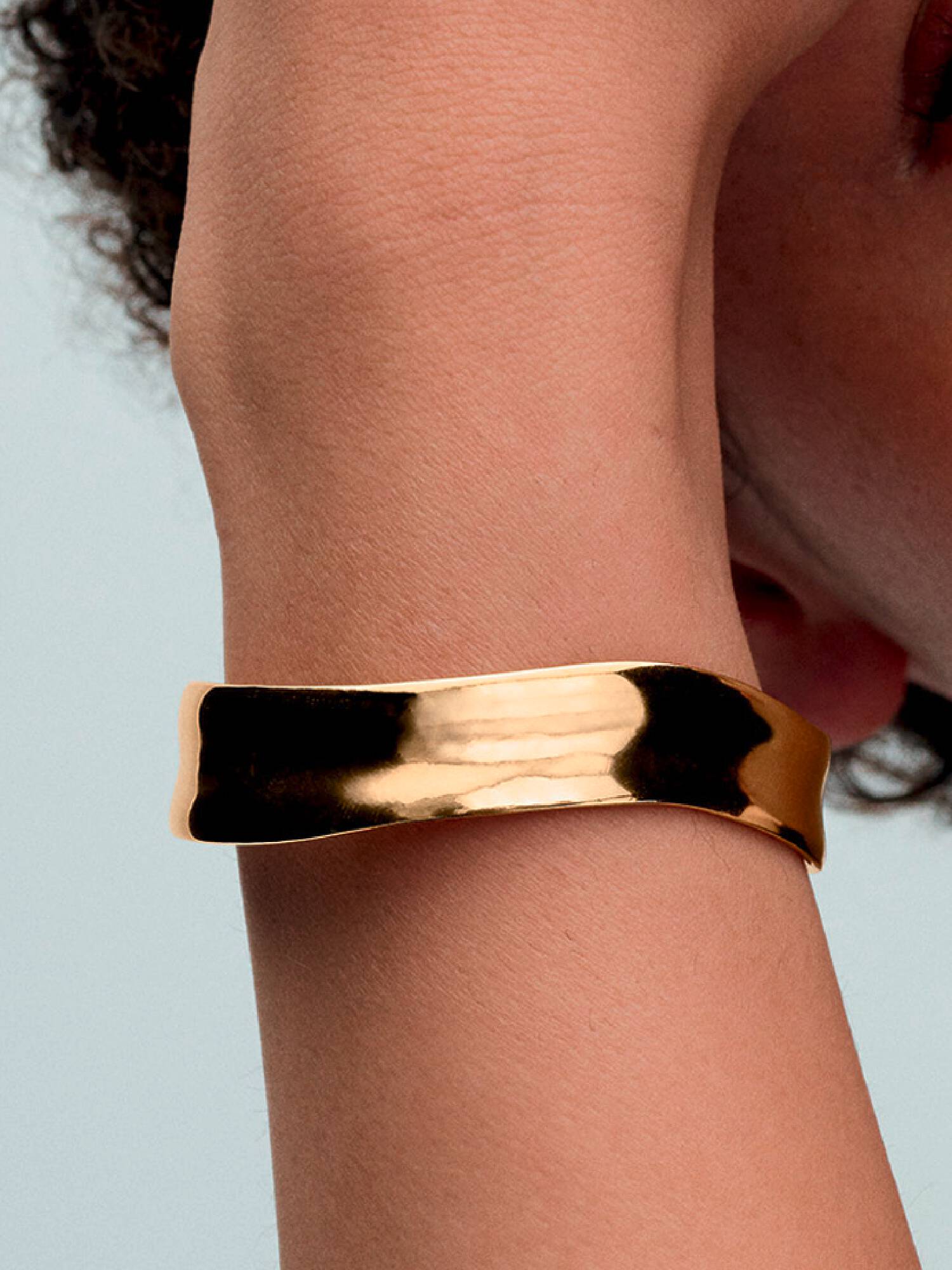 Bracelet Jonc Ouvert Large de Forme Organique