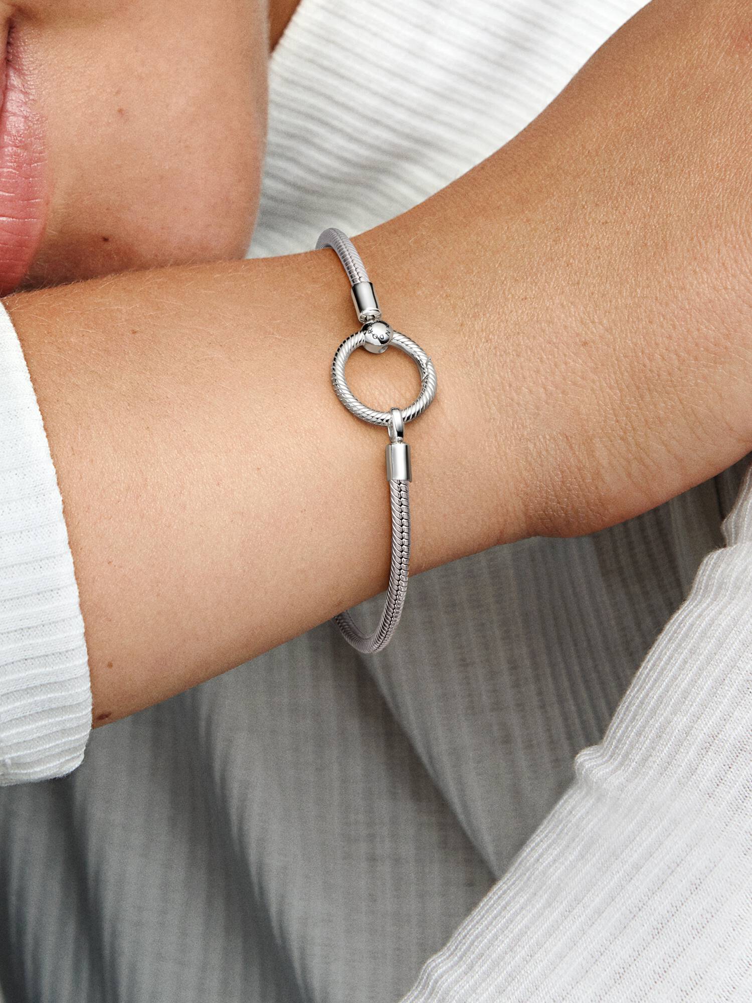 Bracelet Maille Serpent Fermoir O Pandora Moments