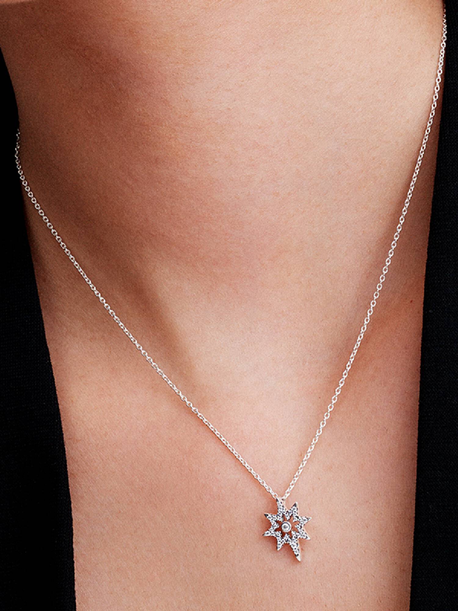 Collier à Pendentif Étoile Polaire