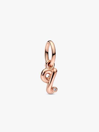 Charm Pendant Alphabet Lettre q