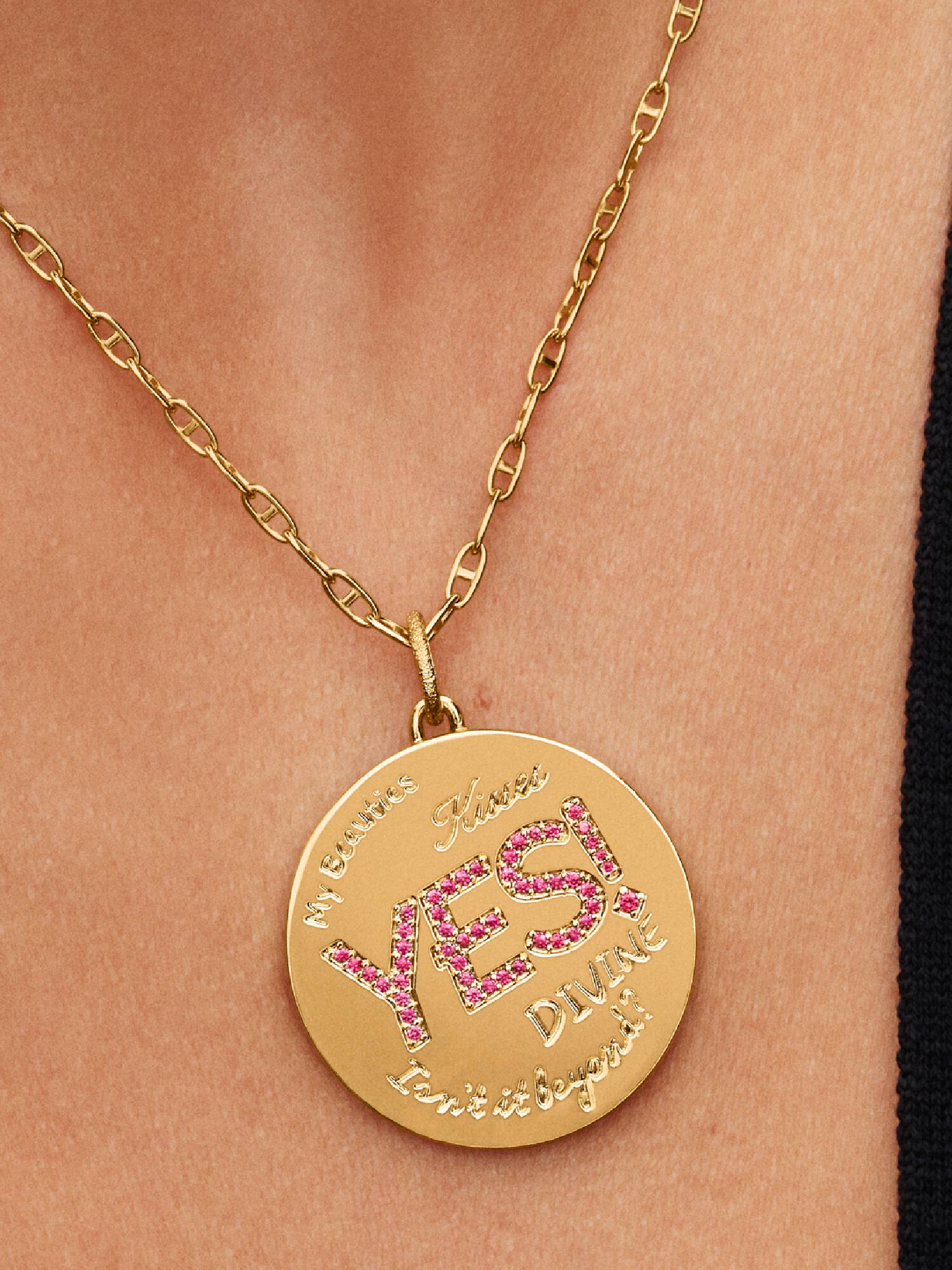 Charm Médaillon XL Mantra de la Beauté Pat McGrath