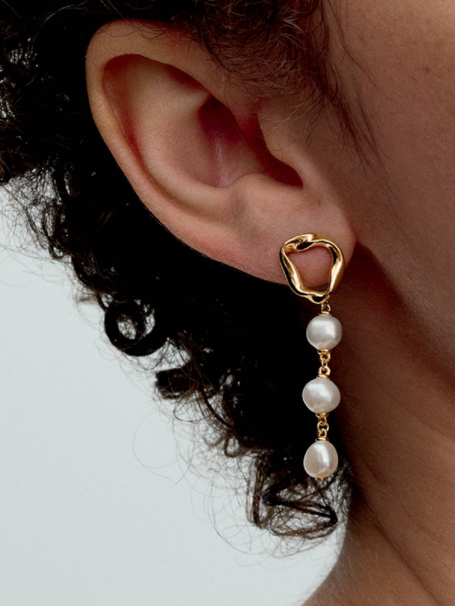 Pendants d’Oreilles Cercle de Forme Organique & Perles de Culture d'Eau Douce Traitées