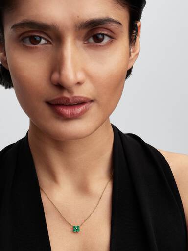 Collier avec Pendentif Trèfle à Quatre Feuilles Vertes Doré