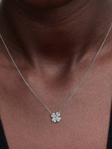 Collier avec Pendentif Trèfle à Quatre Feuilles Scintillantes