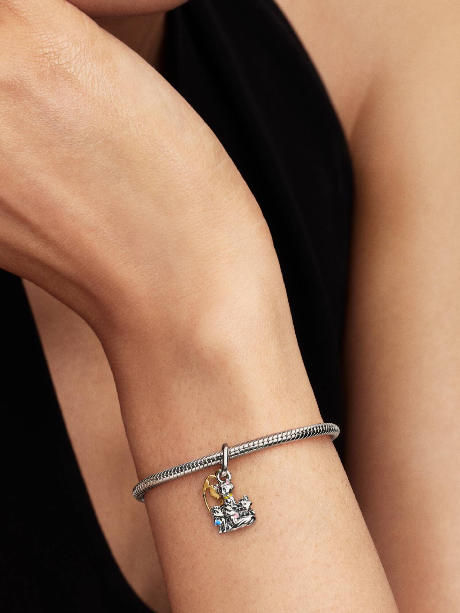 Charm Pendant Disney Les Aristochats Duchesse et ses Petits