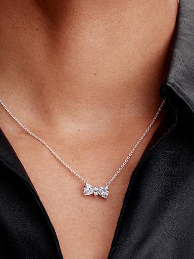 Collier Nœud Scintillant