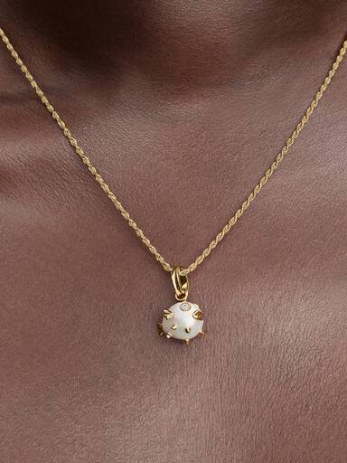 Charm Pendant Poisson-Globe et Perle de Culture d’Eau Douce Traitée Baroque Doré