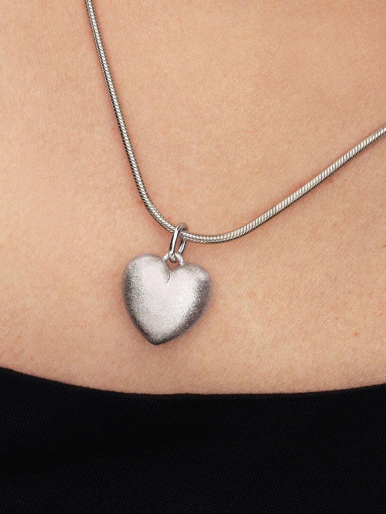 Charm Pendant Cœur Bombé Mat