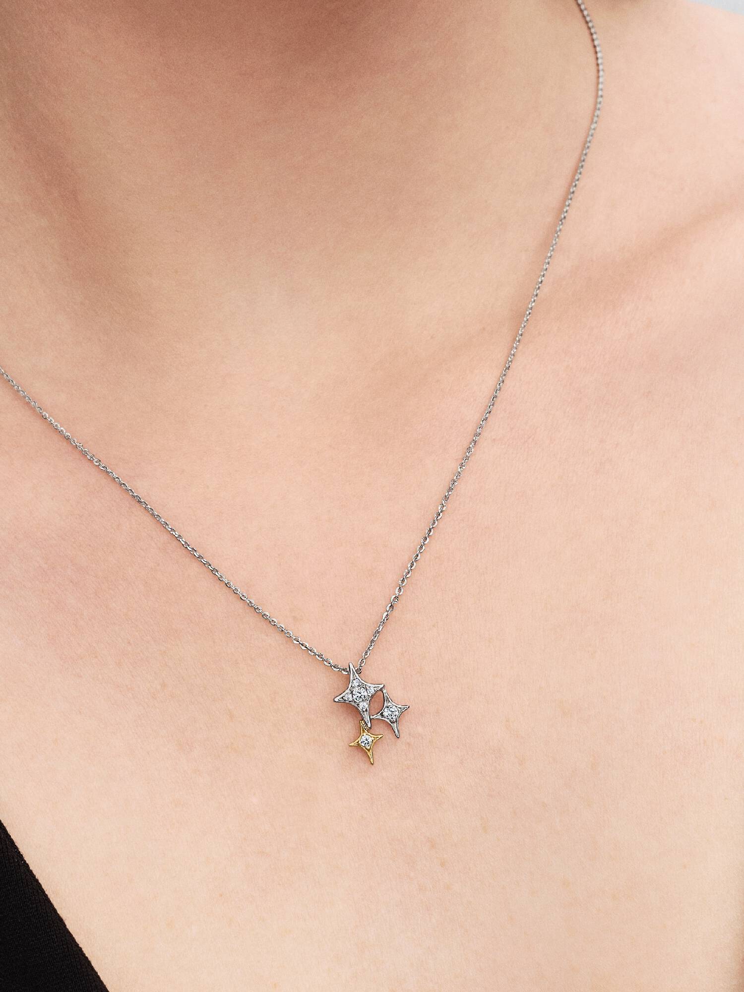 Collier avec Pendentif Trio d’Étoiles