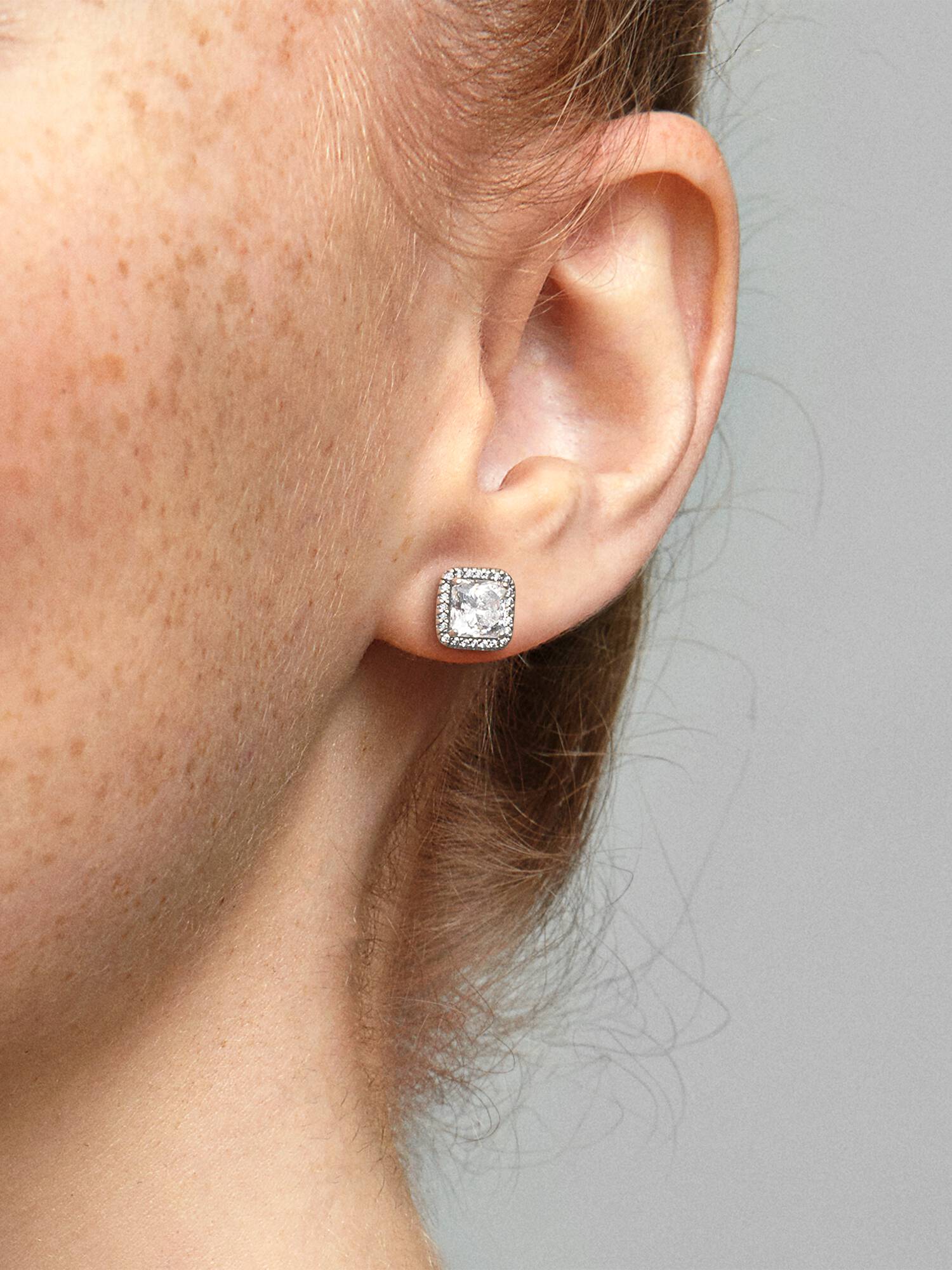 Clous d'Oreilles Halo Scintillant Carrés