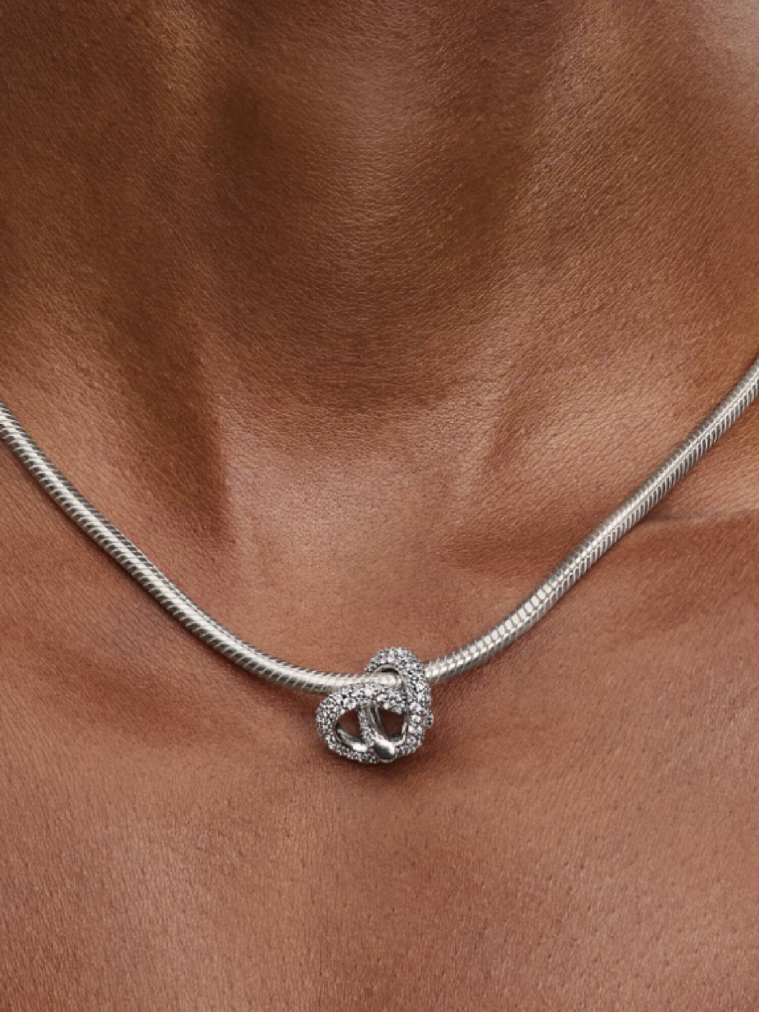 Charm Cœur Nœud de l'Infini Pavé