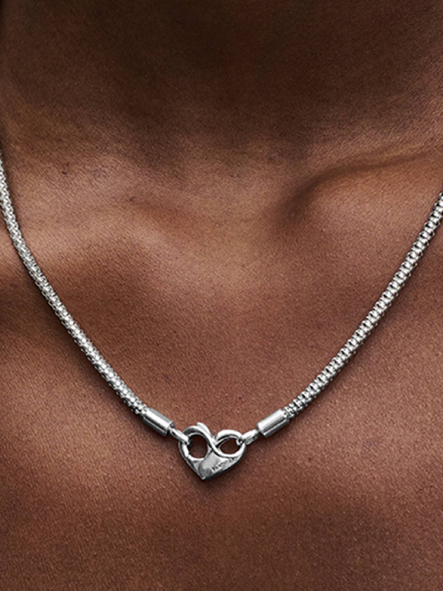 Collier Chaîne Cloutée