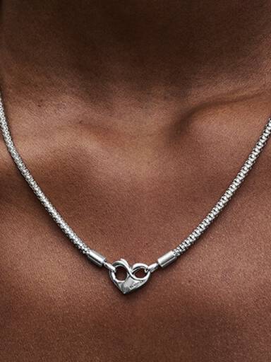 Collier Chaîne Cloutée