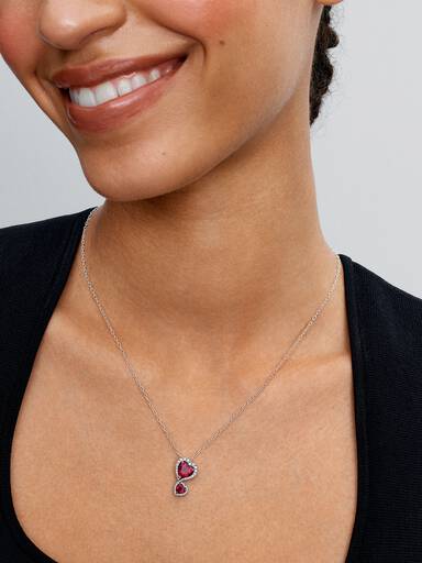 Collier à Pendentif Cœurs Halo Rouge