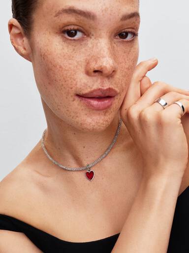 Collier Maille Tissée Scintillante Fermoir Cœur