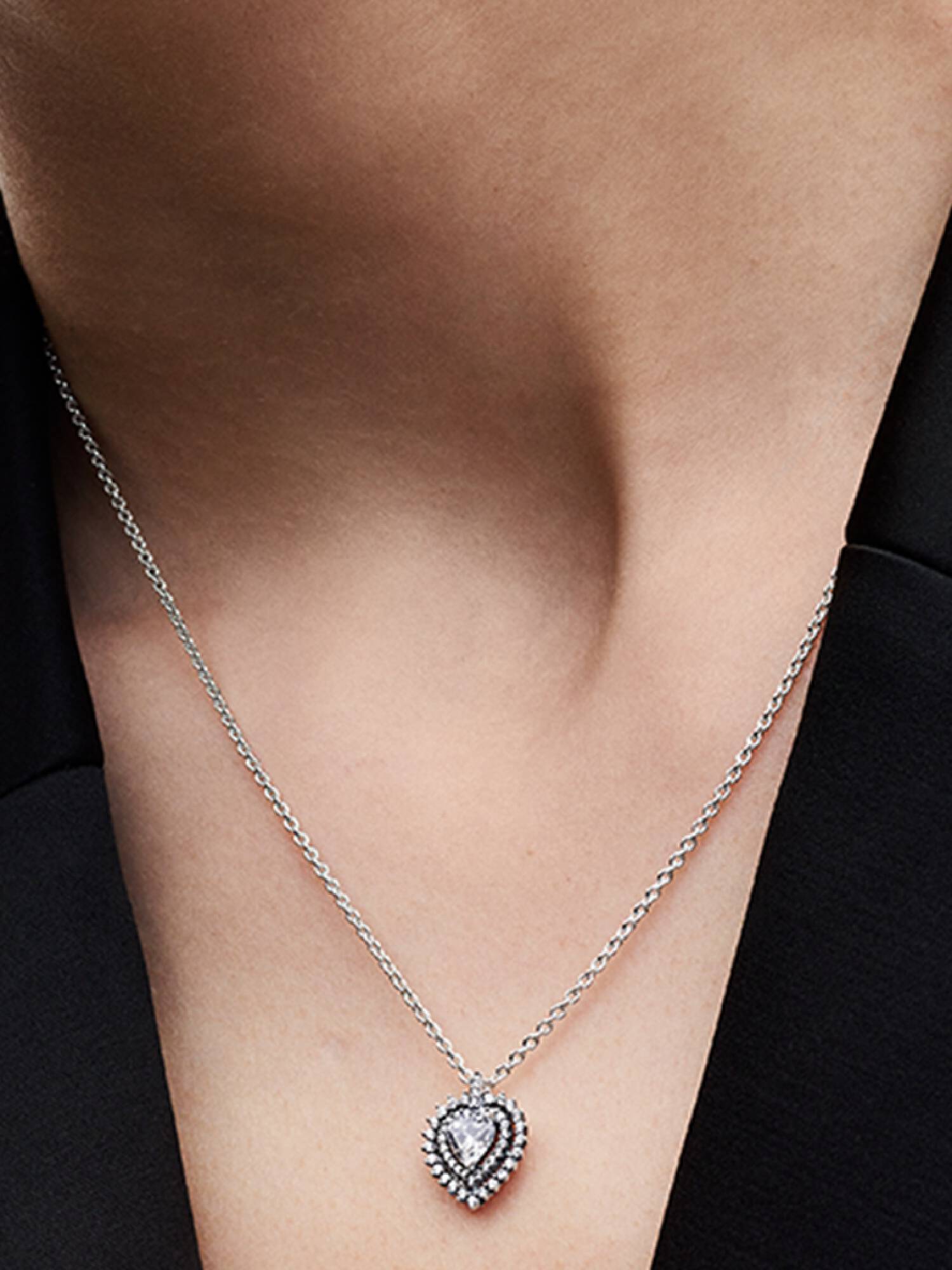 Collier à Pendentif Halo Cœur Scintillant
