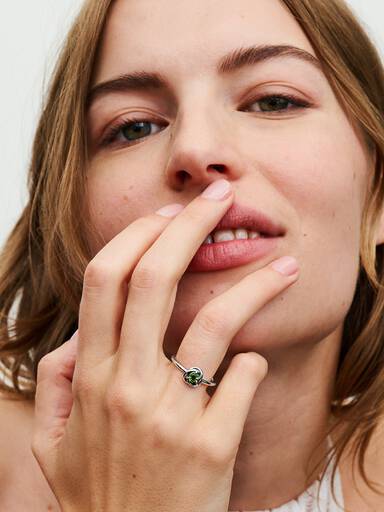Bague Cercle Éternité Couleur de Naissance du Mois d'Août