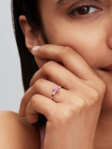 Bague Solitaire Cœur Rose Scintillant