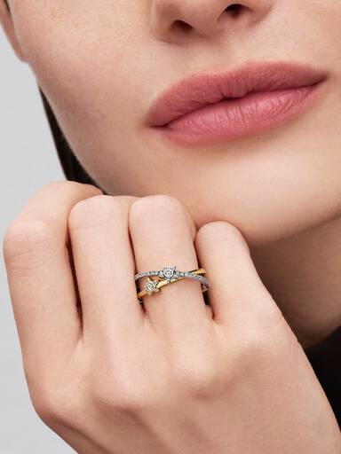 Bague Croisée Étoiles Scintillantes