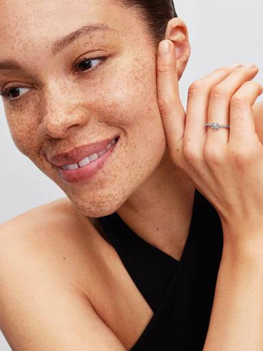 Bague Pavé et Étoile Scintillante