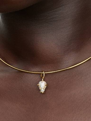 Charm Pendant Souris et Perle de Culture d’Eau Douce Traitée Baroque Doré
