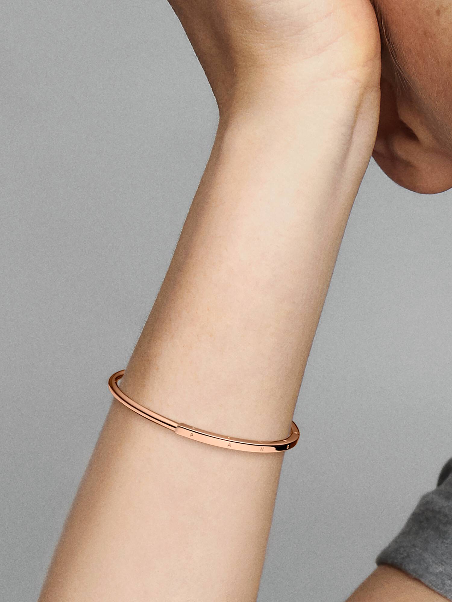 Bracelet Jonc I-D Pandora Signature