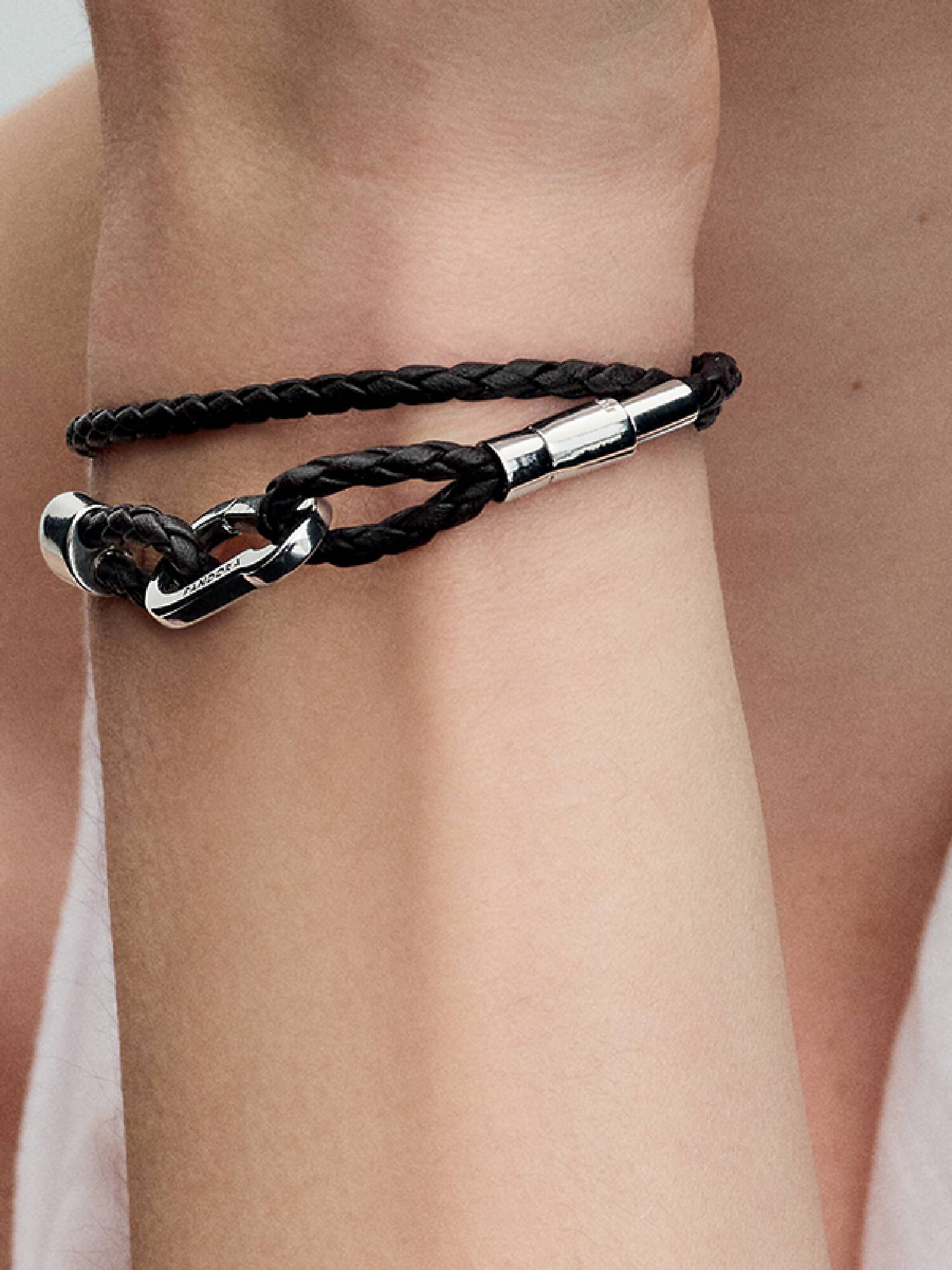 Bracelet Double Tour en Cuir Tressé Marron Pandora Moments