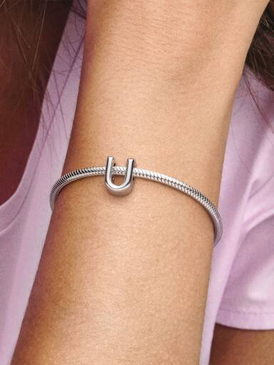 Charm Alphabet Lettre U