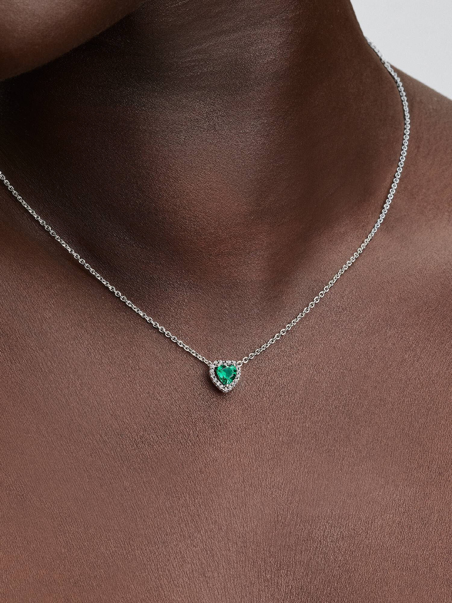 Collier Cœur Vert Surélevé