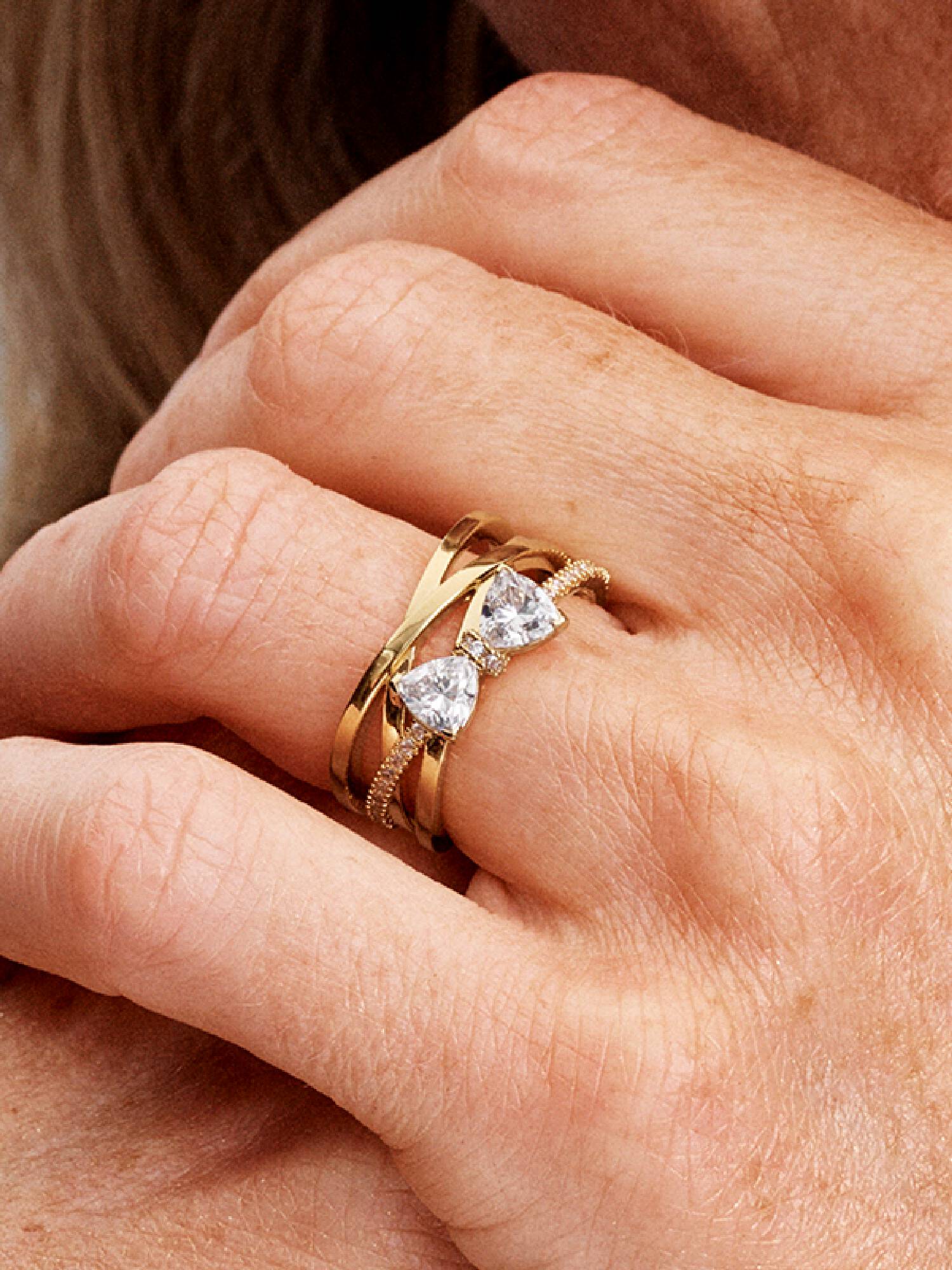 Bague Anneau Croisé & Nœud Scintillant