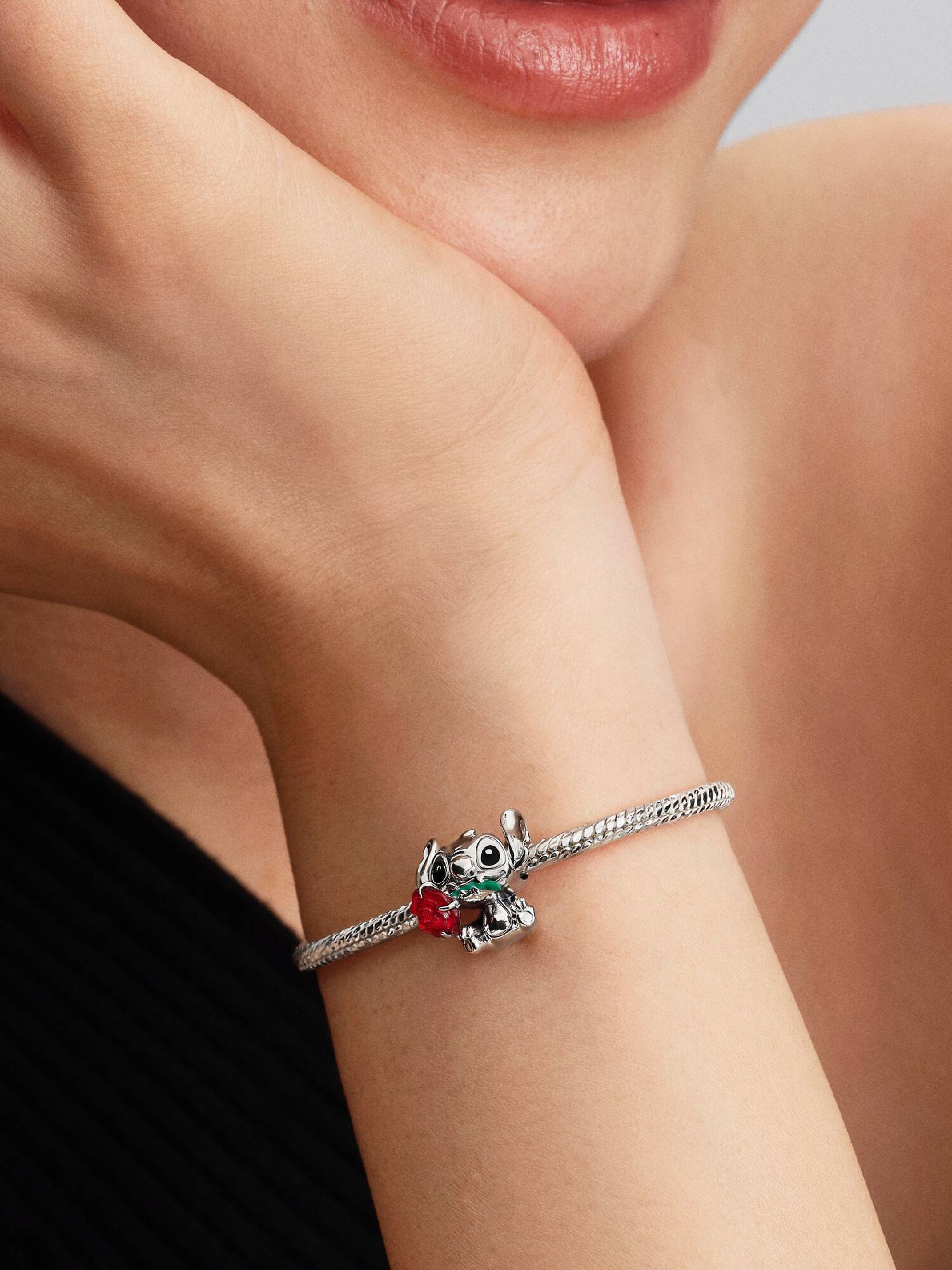 Charm Disney Stitch et Rose en verre de Murano
