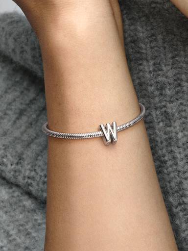 Charm Alphabet Lettre W