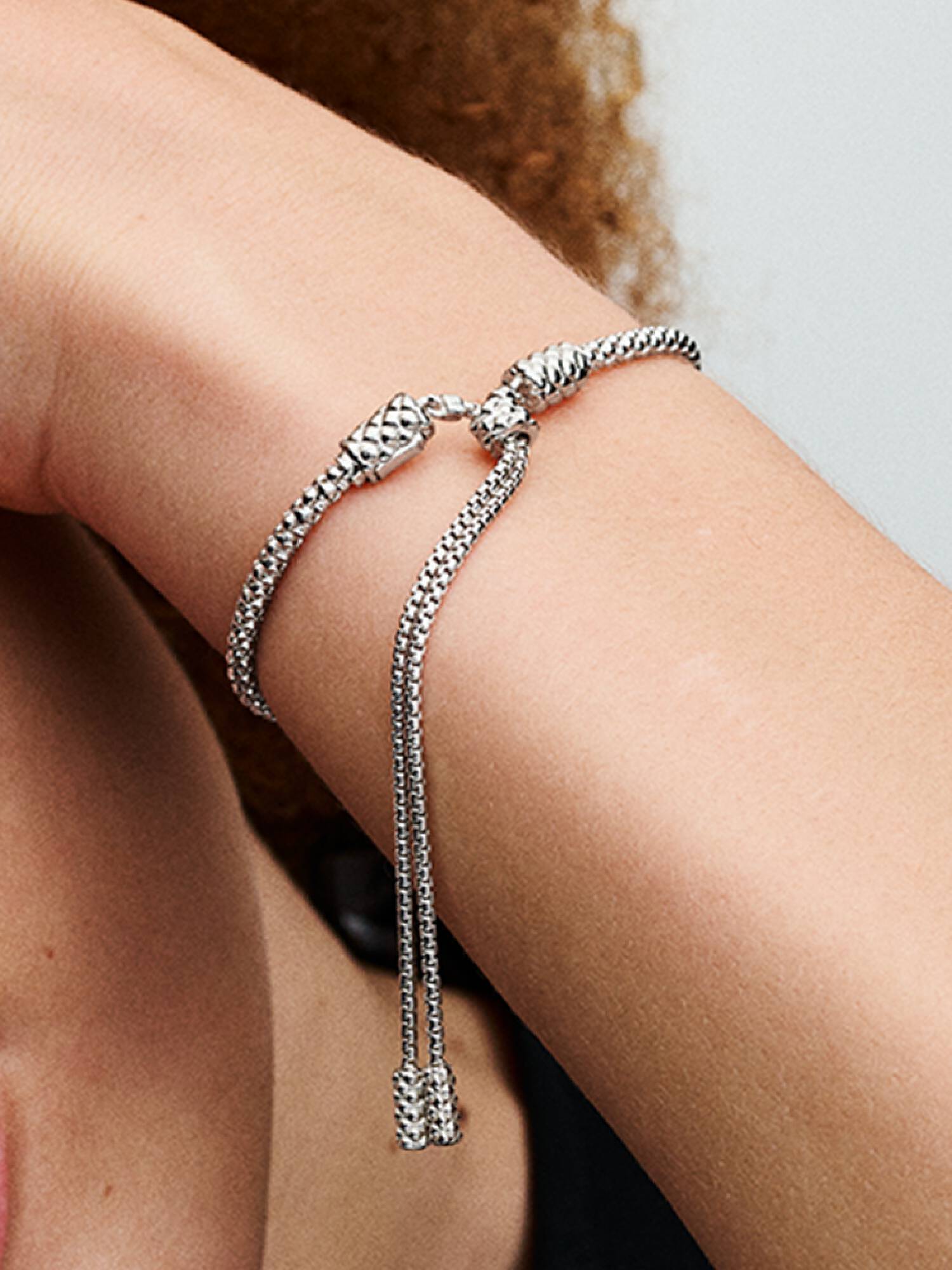 Bracelet Coulissant Chaîne Cloutée