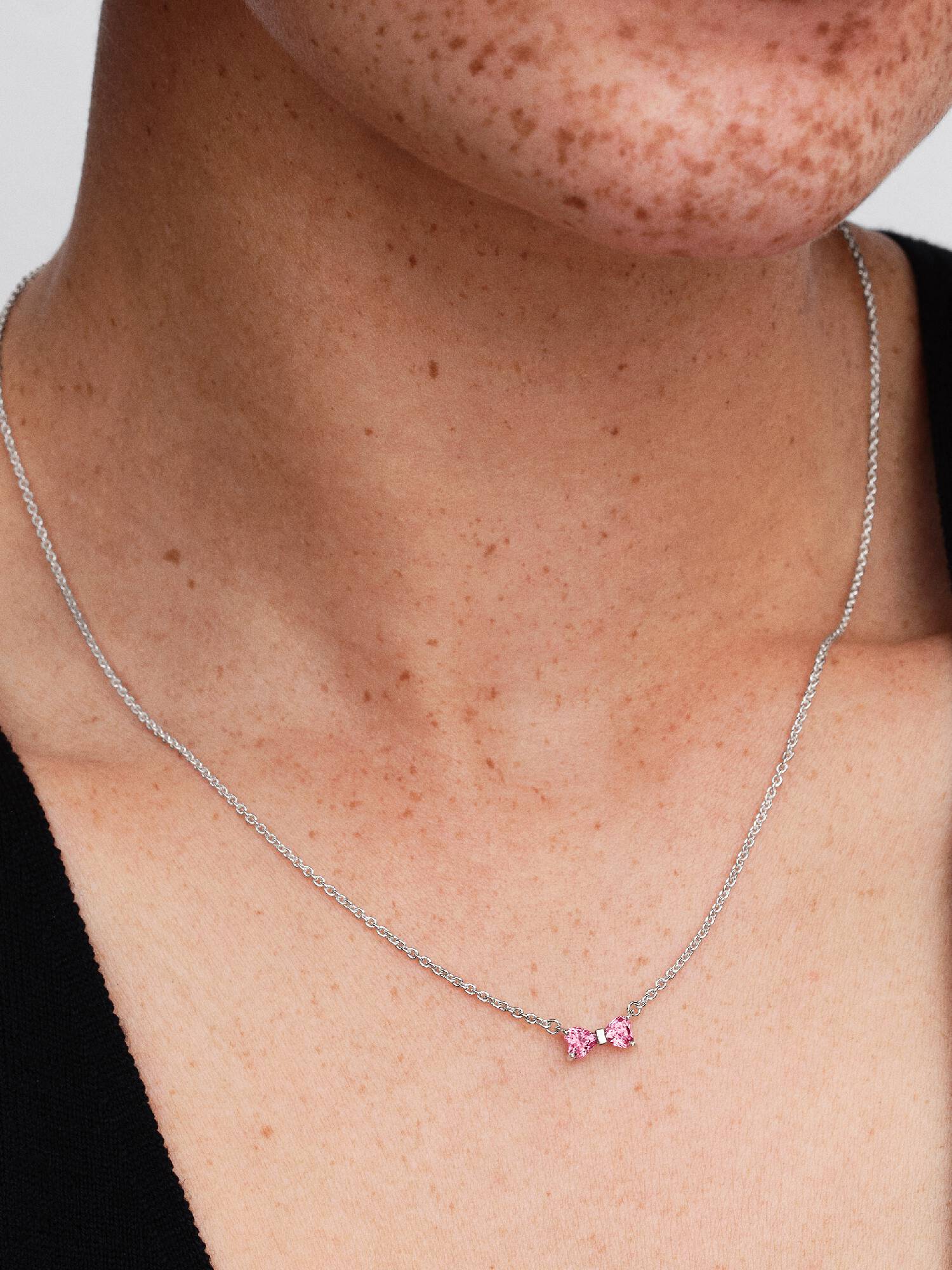 Collier à Pendentif Nœud Rose