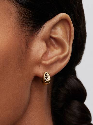 Clous d’Oreilles Sertis de Forme Organique Dorés