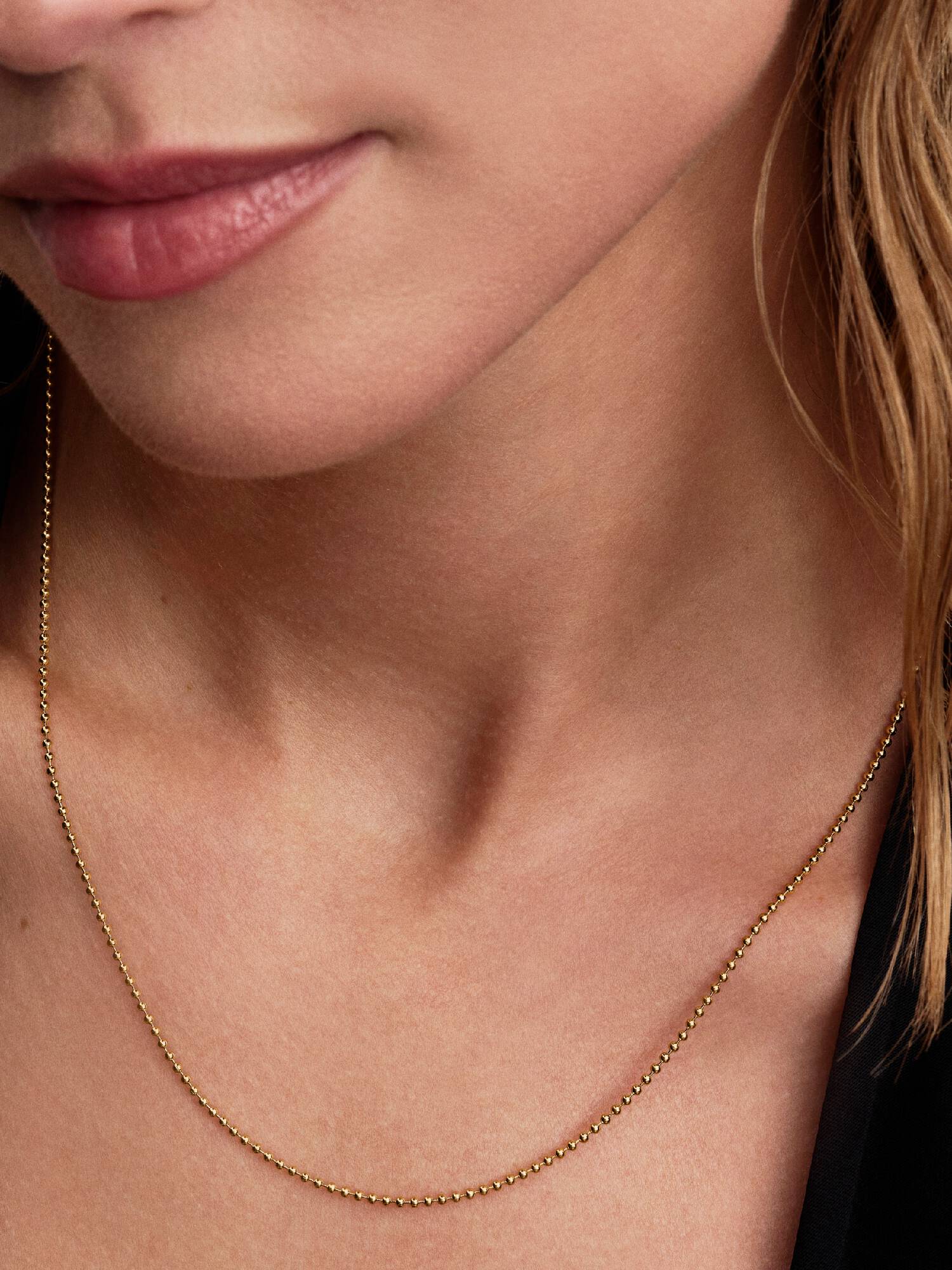 Collier Sphères métalliques Doré