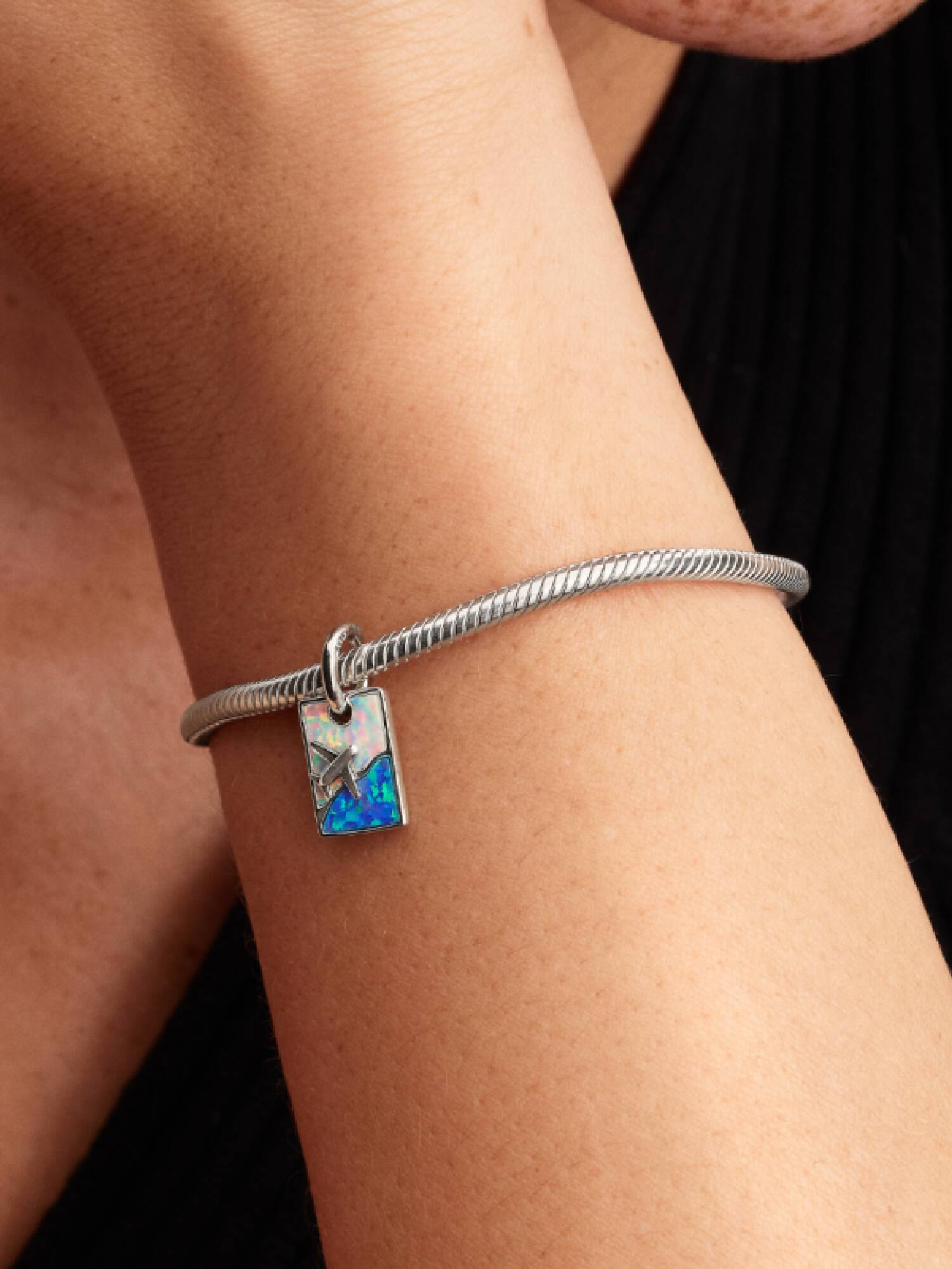 Charm Pendant Voyage