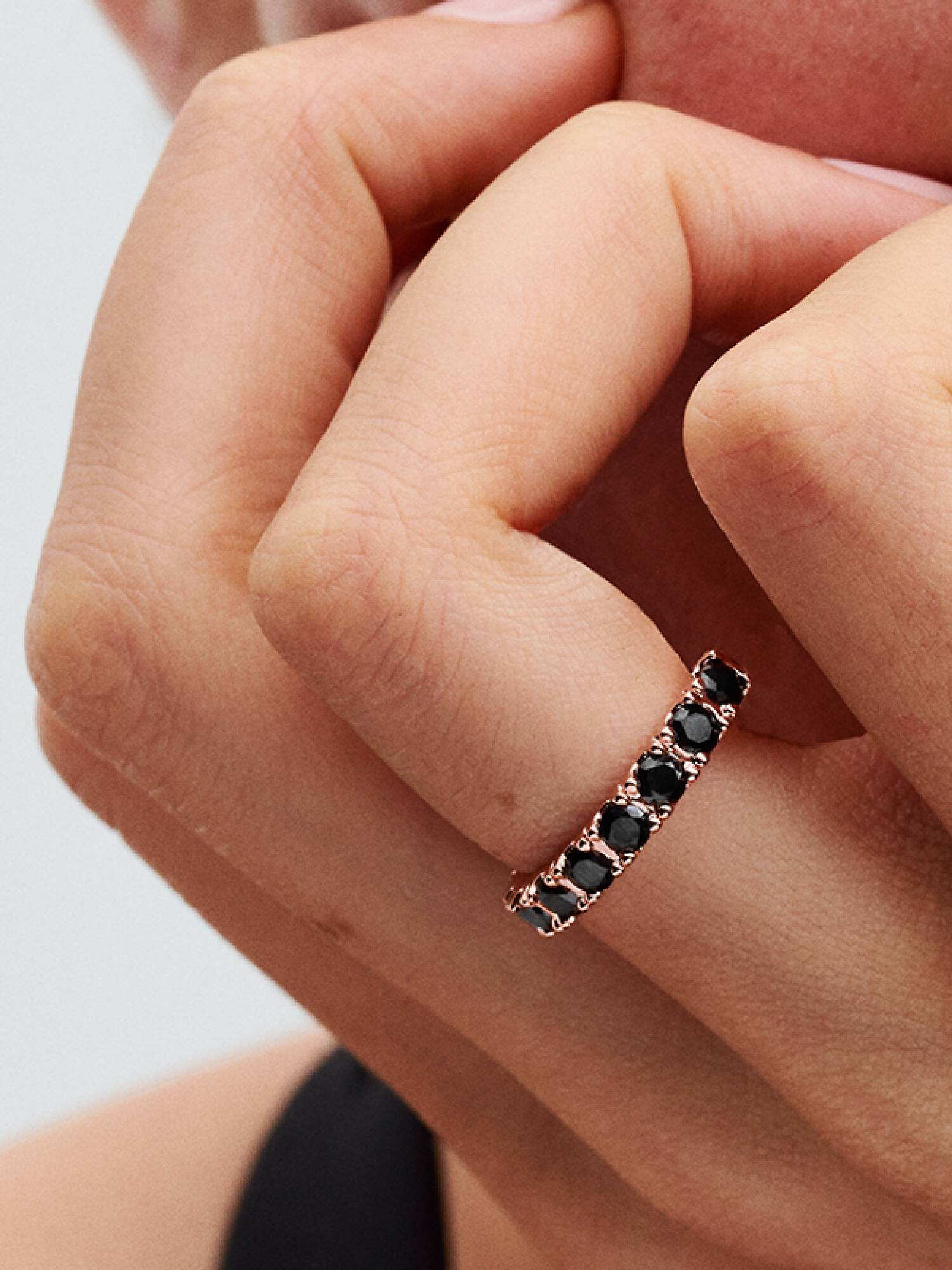 Bague Éternité Rang Scintillant Noir