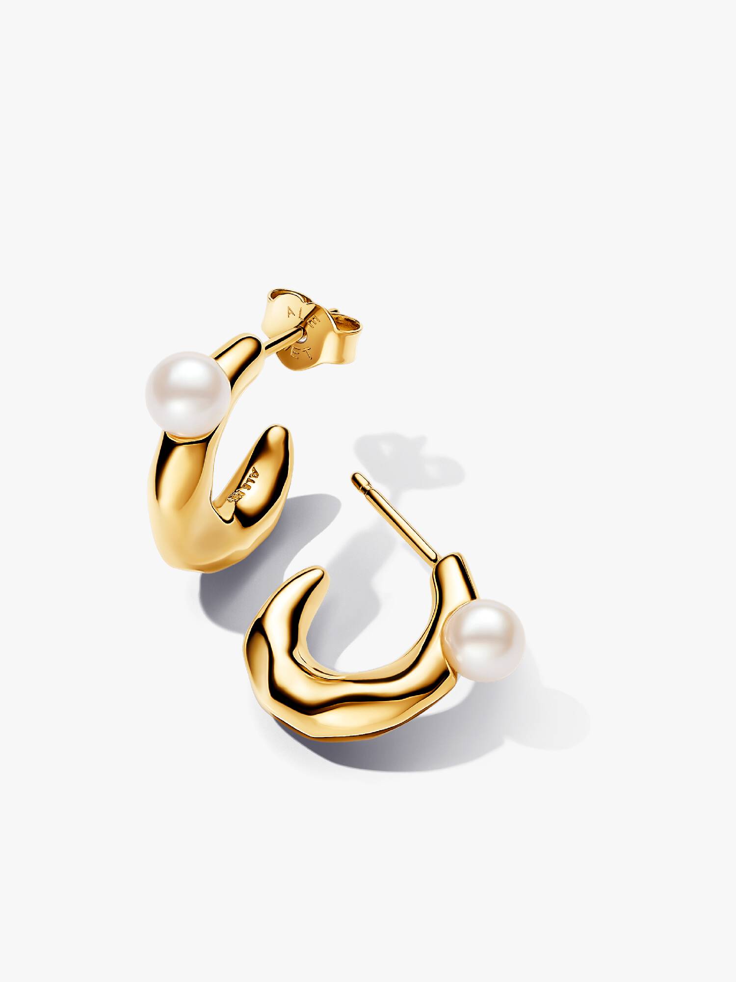 Boucles d'Oreilles Créoles de Forme Organique et Perle de Culture
