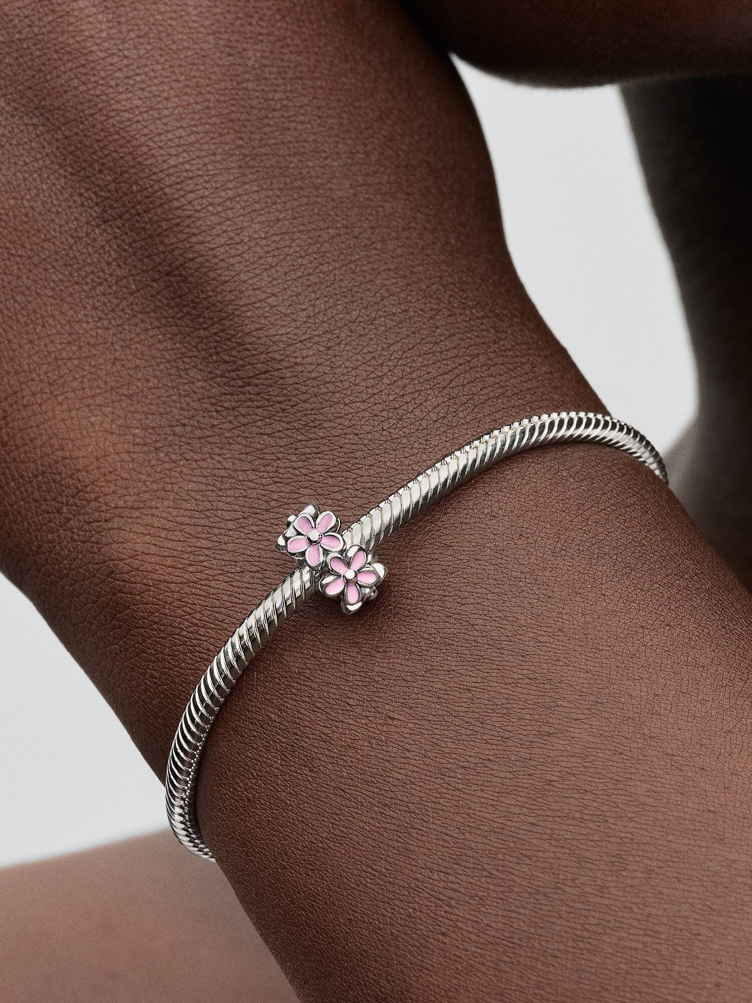 Charm Espaceur Marguerite Rose